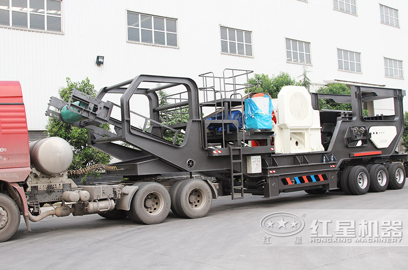 車(chē)載移動(dòng)青石磨砂機(jī):配鄂破機(jī) 車(chē)載移動(dòng)青石磨砂機(jī):配鄂破機(jī)