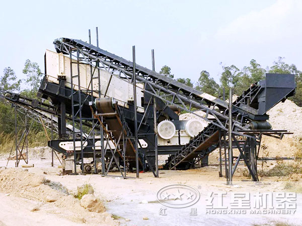 日處理2千噸移動破石機(jī) 日處理2千噸移動破石機(jī)