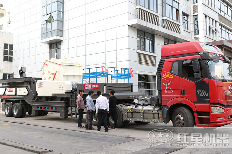 價(jià)格40萬移動(dòng)碎石機(jī)發(fā)貨 價(jià)格40萬移動(dòng)碎石機(jī)發(fā)貨