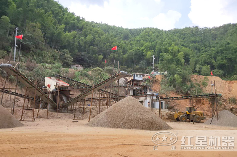 石屑與機制砂生產(chǎn)現(xiàn)場 石屑與機制砂生產(chǎn)現(xiàn)場