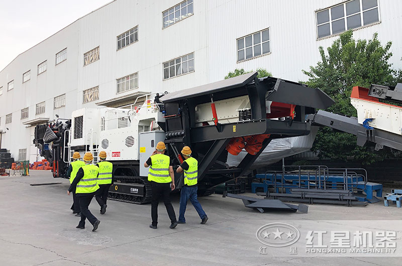客戶來(lái)廠考察機(jī)器 客戶來(lái)廠考察機(jī)器