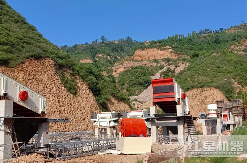 砂石廠成套大型洗砂機(jī)設(shè)備安裝現(xiàn)場 砂石廠成套大型洗砂機(jī)設(shè)備安裝現(xiàn)場
